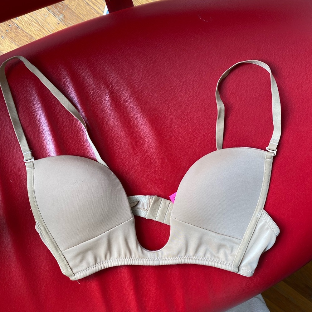BUY 1 • GET 1 FREE - La senza Beige deep plunge Bra